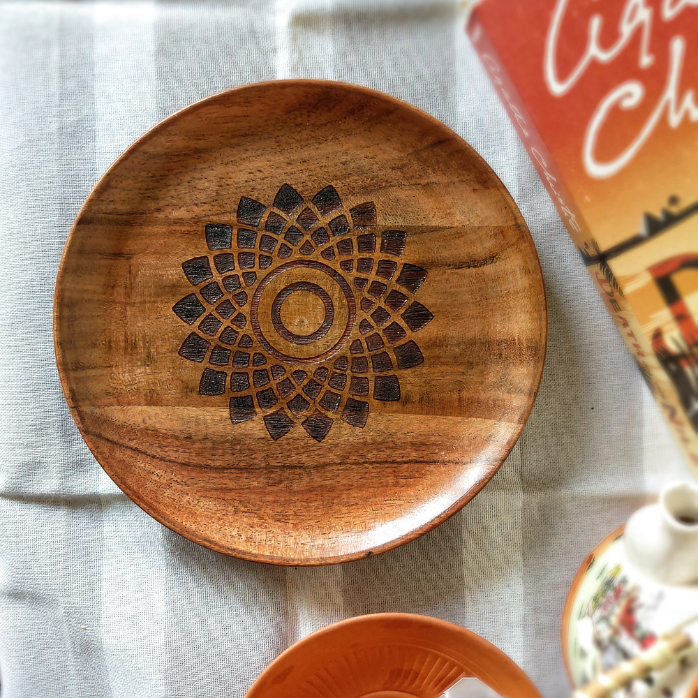 7 inch wooden serving plate
