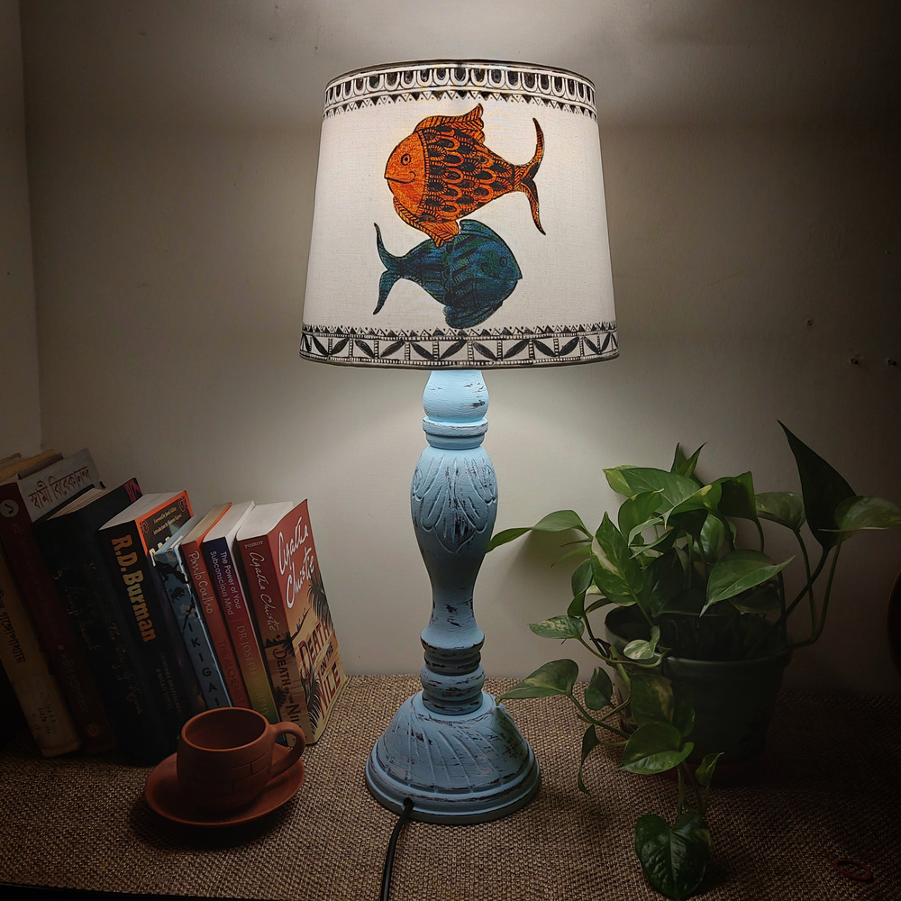 fish printed wooden table lamp
