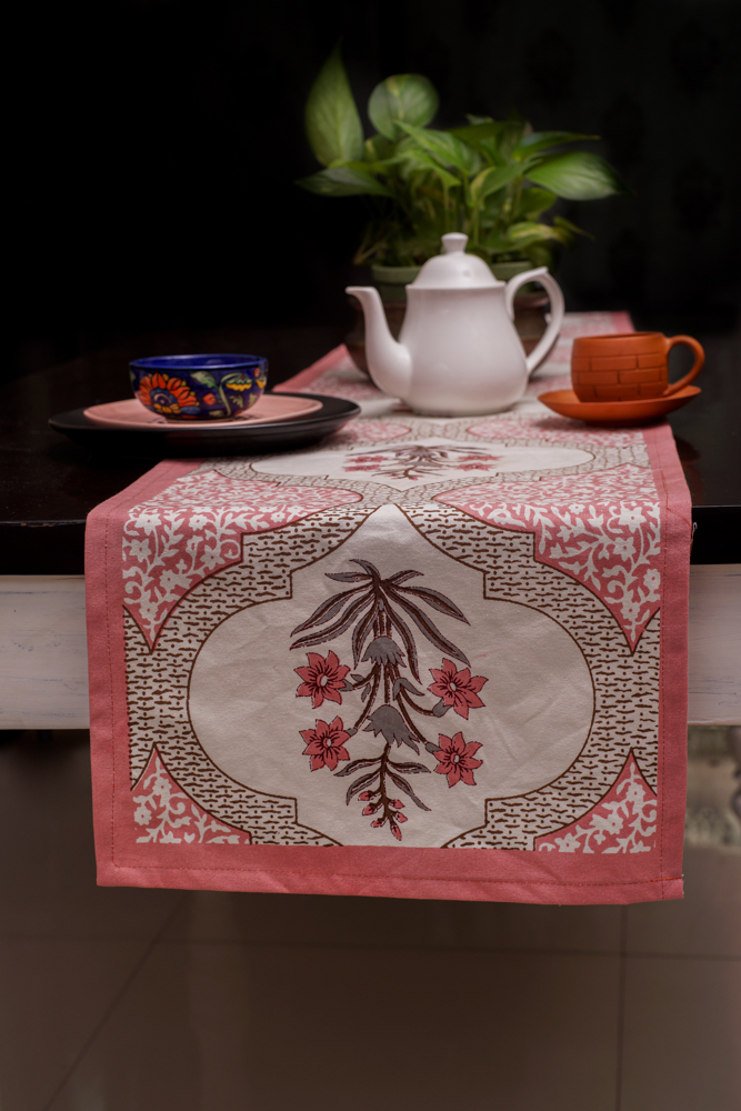 red dining table runner